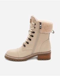 Ozwear Connection Uggs - Ugg Lyric Ankle Zip Boots