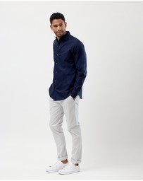 Wayver - The Essential Oxford Shirt