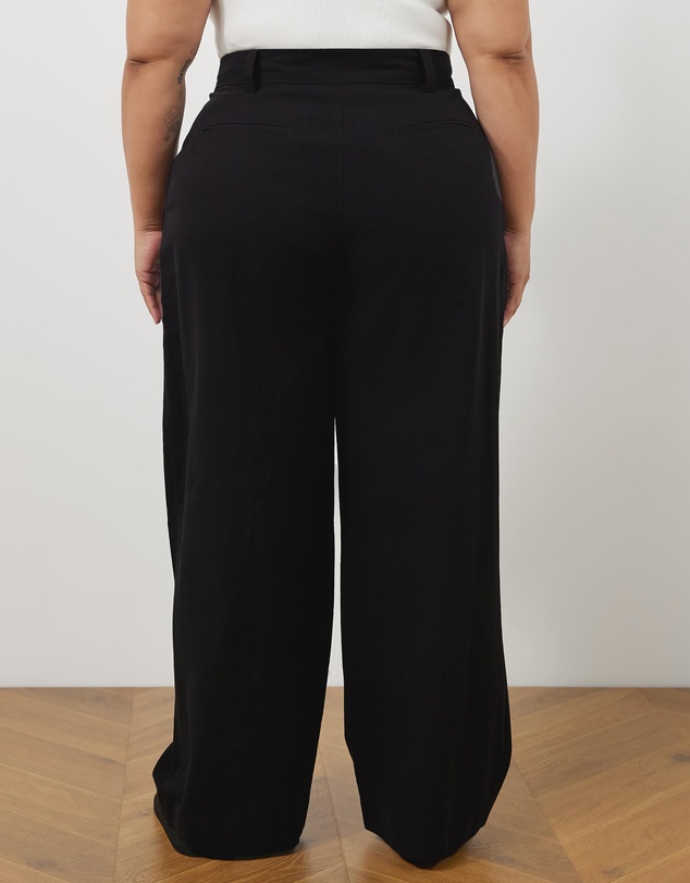 Atmos&Here Curvy - Bonnie Pleated Linen Blend Pants
