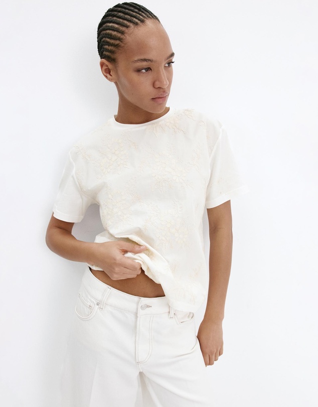 M.N.G - Floral-Embroidered Cotton T-Shirt