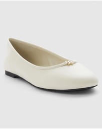 SPURR - Gia - ONLINE EXCLUSIVE