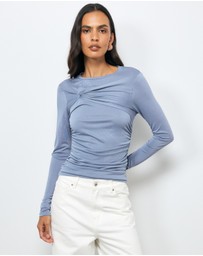 AERE - Ulani Knot Detail Top