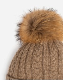 Ozwear Connection Uggs - Ugg Cable Knit Pure Cashmere Beanie With Detachable Pom Pom (Raccoon)