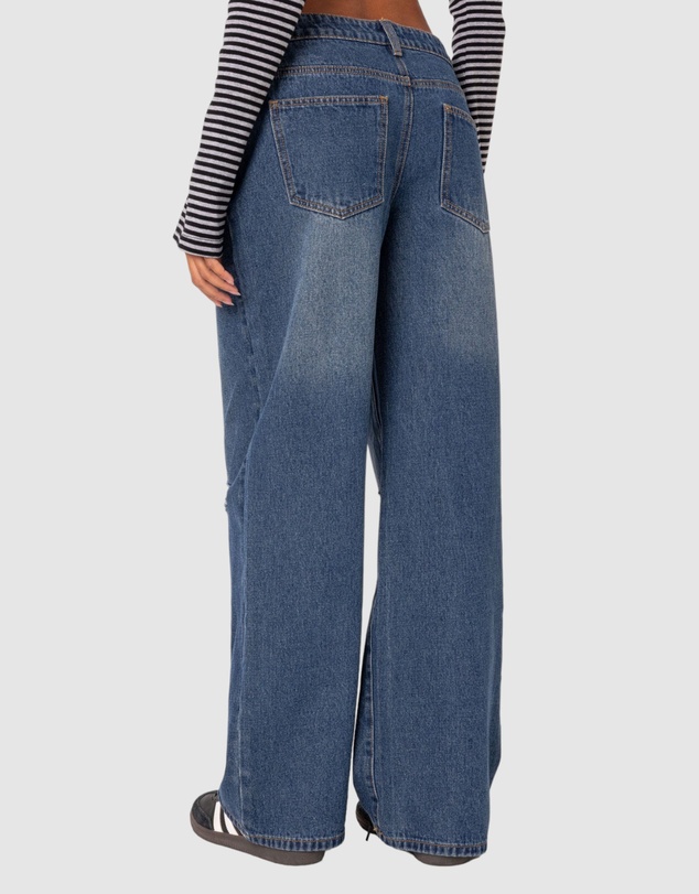 EDIKTED - Debbie Distressed Low Rise Jeans