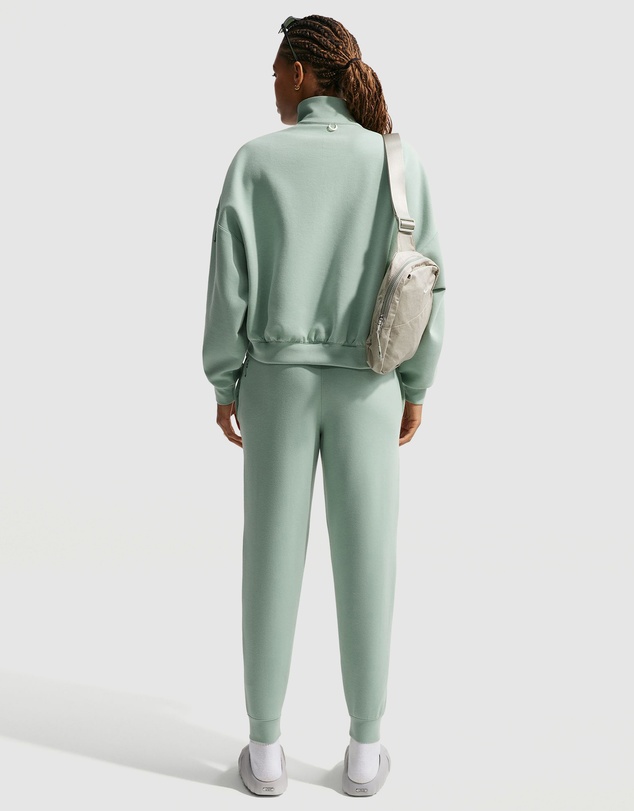 Nike - 24.7 ImpossiblySoft Dri-FIT Oversized 1/2-Zip Top