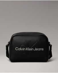 Calvin Klein - Sculpted Camera Bag