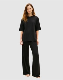 Tommy Hilfiger - Essential Flag Embroidery Lounge T-Shirt