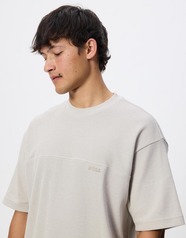 BOSS - Hive Tee
