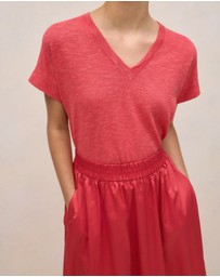 Trenery - Linen Cotton Relaxed V Neck T-shirt in Crimson