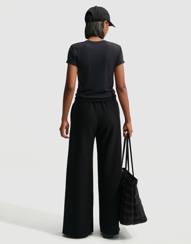 Nike - Sportswear Chill Knit Slim Cropped T-Shirt