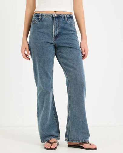 Calli - Lola Mid Rise Boot Leg Jeans