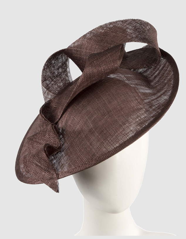 Max Alexander - Chocolate Plate Racing Fascinator