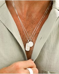Kuzzoi - ICONIC EXCLUSIVE - Necklace Pendant Men Plate Hammered Military in 925 sterling silver