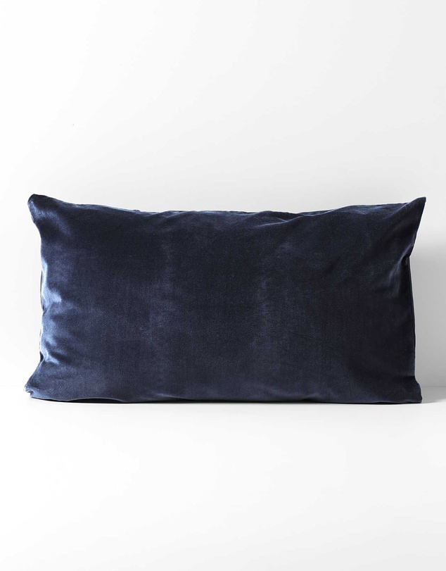 Aura Home - Luxury Velvet Standard Pillowcase