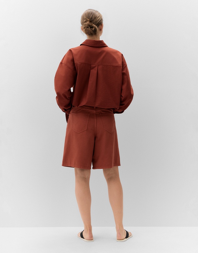 UNISON - Pleat Front Bermuda Short