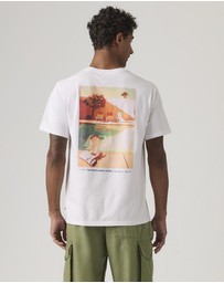 Levi's - SS Relaxed Fit Tee
