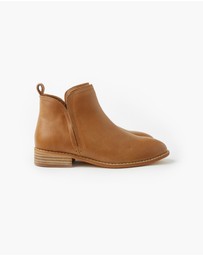 Walnut Melbourne - Douglas Leather Boot