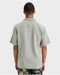 Quiksilver - Mens Sunrise Short Sleeve Shirt