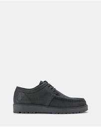 Fred Perry - Kenney Low Coated Suede Shoes - Unisex