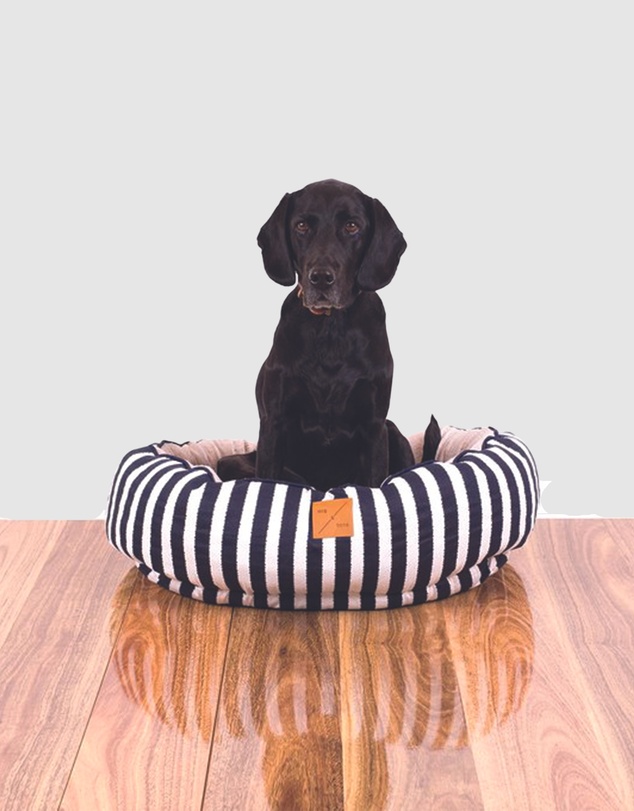Mog & Bone - 4 Seasons Reversible Circular Dog Bed - Navy Hamptons Stripe Print