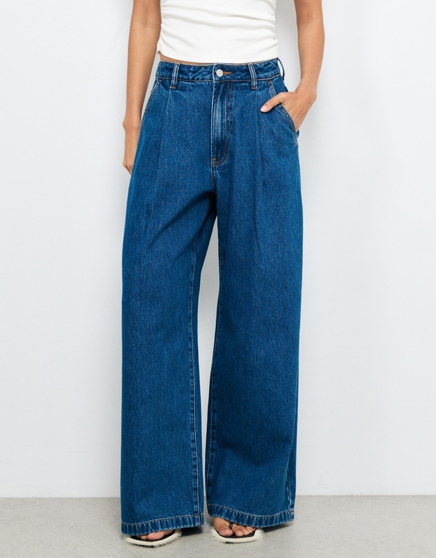 AERE - Tora High Rise Pleat Front Jeans