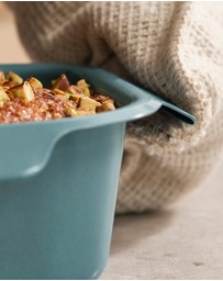 Joseph Joseph - Nest™ Bake 2lb Non-Stick Loaf Tin with Easy-Pull Handles