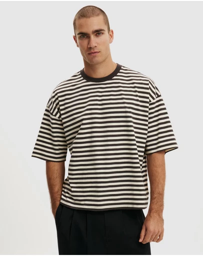 Cotton On - Cropped Fit T-Shirt
