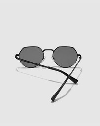 Hawkers Co - HAWKERS - Black AURA Sunglasses for Men and Women UV400