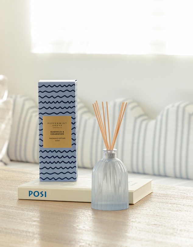 Peppermint Grove - Magnolia & Cedarwood Fragrance Diffuser 350ml