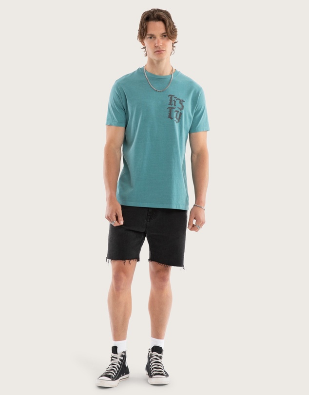 Kiss Chacey - Mutiny Standard Tee
