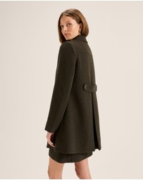 Review - Maisel Swing Coat