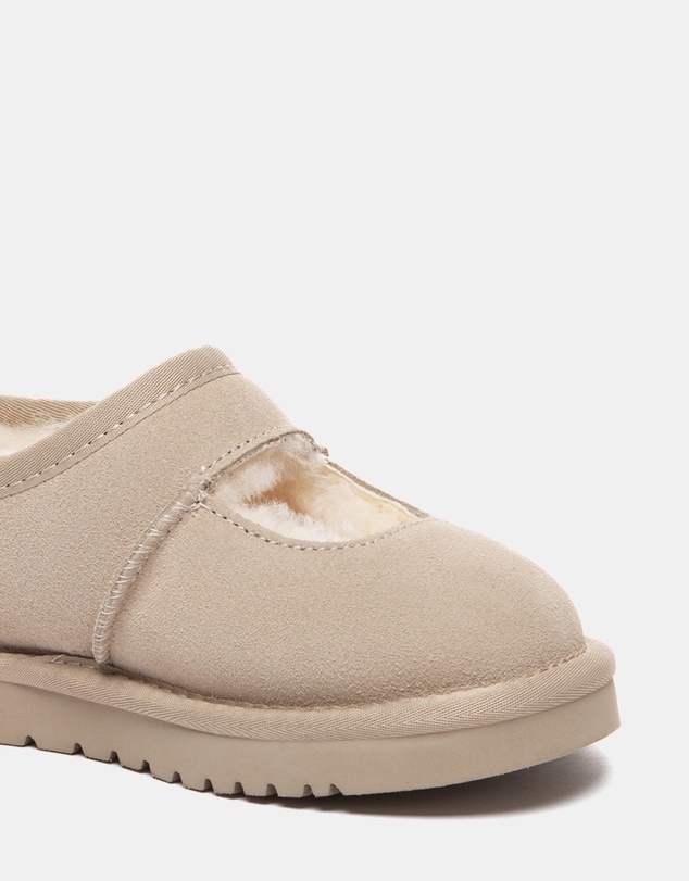 EVERAU - Australian Shepherd Ugg Carmella Kids Cow Suede Upper House Shoes