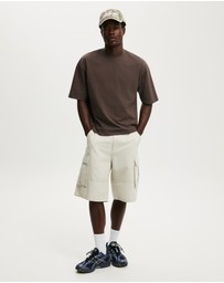 Cotton On - Cropped Fit T-Shirt