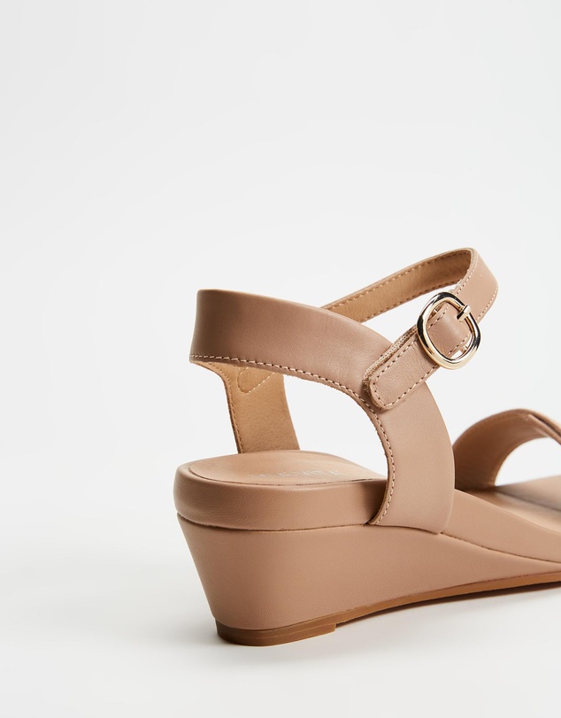 Mia Vita - Nelly Wedge Sandal - Pink
