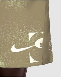 Nike - Brand Blast 7
