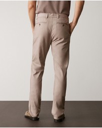 Trenery - Regular Fit Yarn Dyed Cotton Dobby Chino in Cocoa