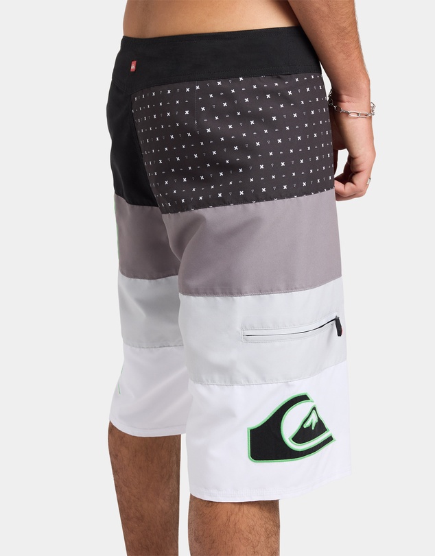 Quiksilver - Mens Mo Massive 23