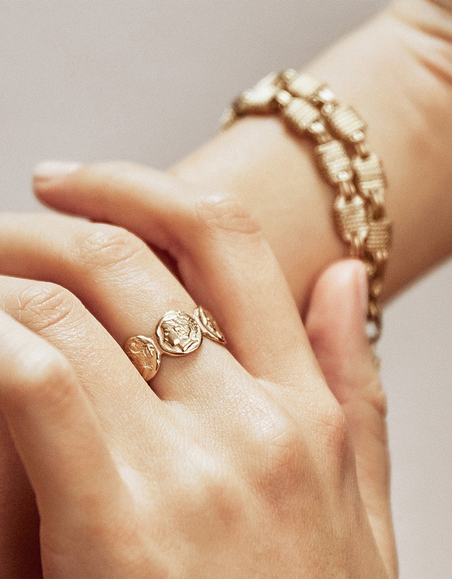 Arms Of Eve - Oscar Gold Ring