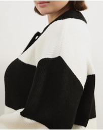 Atmos&Here Curvy - Lexi Knit Pullover