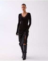 Style Addict - Lia Lace Trim Long Sleeve Top