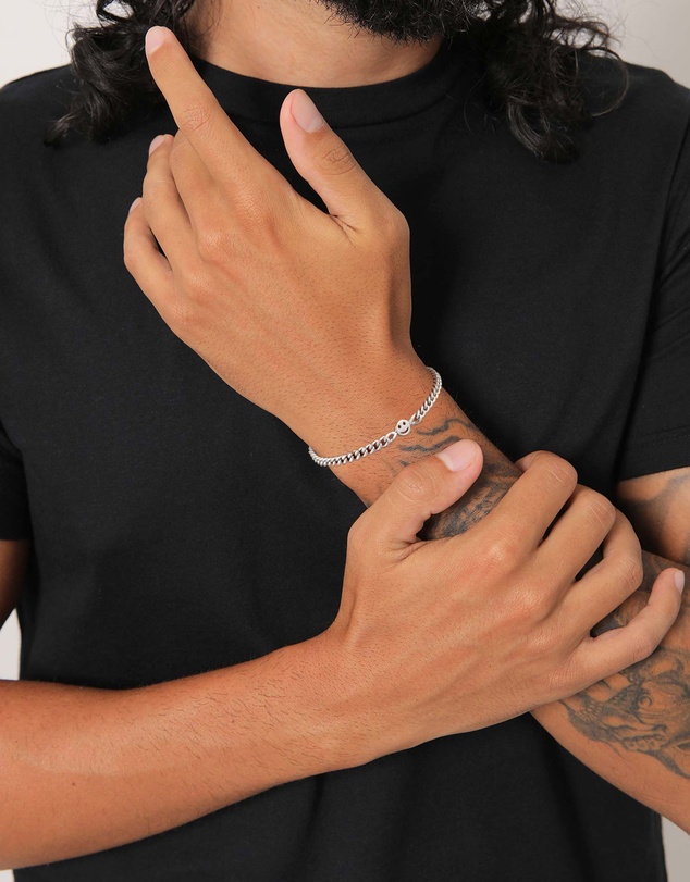 Kuzzoi - ICONIC EXCLUSIVE - Curb Chain Bracelet with Smiling Charm in 925 Sterling Silver