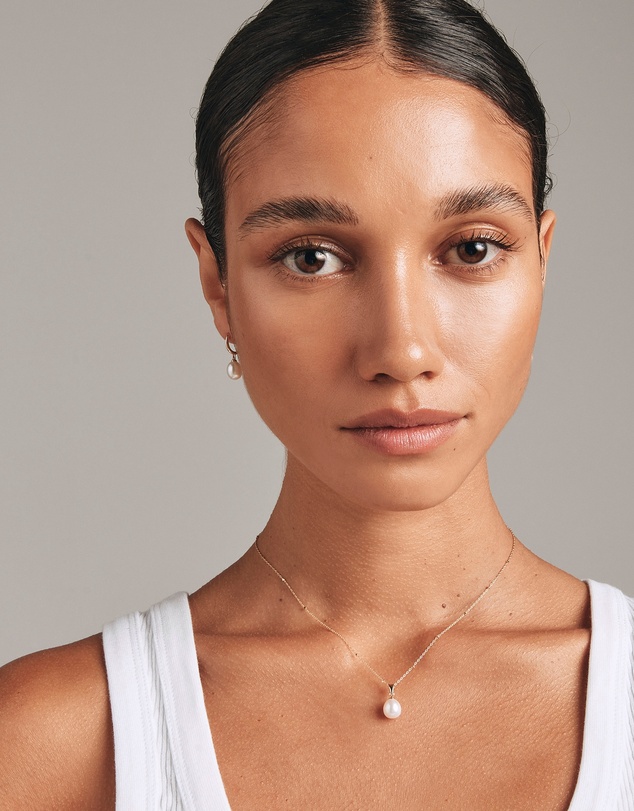Michael Hill - Hoop Earrings with Cultured Freshwater Pearls in 10kt Yellow Gold