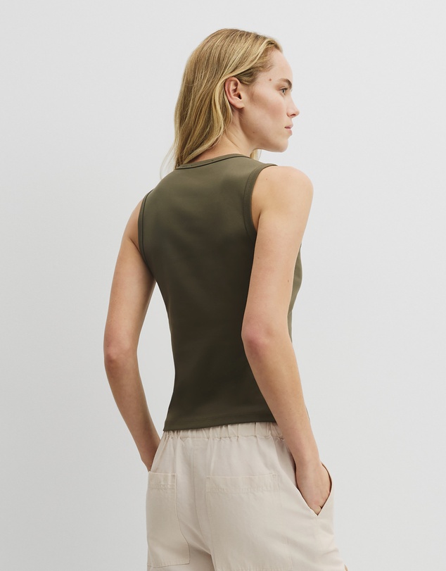 Country Road - Henley Tank