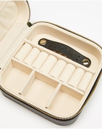Jackie Mack - Jewellery Organiser