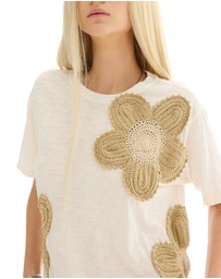 THE TALES - The Tales Crochet Flower Field Tee