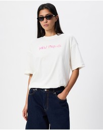 New Balance - Visibly Loved Oversized T-Shirt