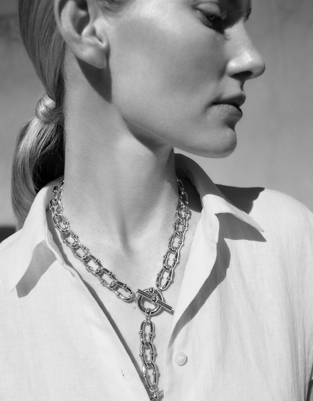 Trenery - Signature Link Fob Necklace in Gold