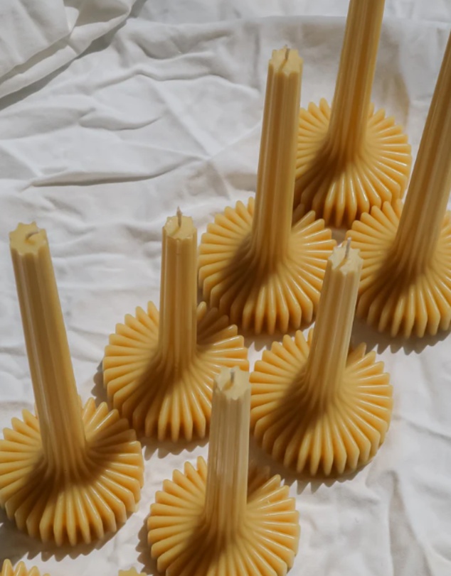 Love Ally - Antoinette Beeswax Candle (large)