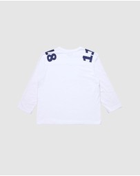 Larriet - Argon Tee