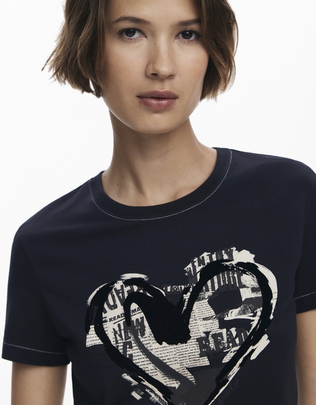 Desigual - Newspaper heart T-shirt